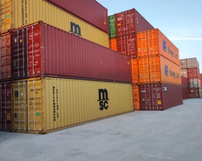 Arhitectura urbană din containere maritime – design modern, sustenabilitate și funcționalitate
