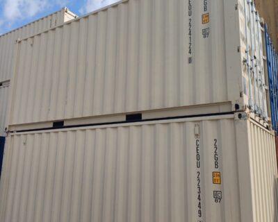 Container Nou sau Second Hand? Avantajele fiecărei variante în 2026
